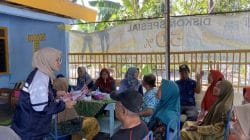 Cegah Hipertensi dan Diabetes, Mahasiswa KKN UNDIP Edukasi dan Periksa Kesehatan Lansia di Desa Tegalmade