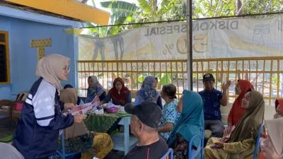 Cegah Hipertensi dan Diabetes, Mahasiswa KKN UNDIP Edukasi dan Periksa Kesehatan Lansia di Desa Tegalmade