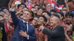 Macron Menyapa Generasi Muda Indonesia: Harmoni Pendidikan dan Pertahanan dalam Diplomasi Modern