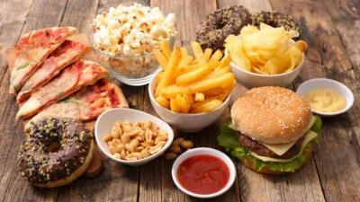 Hidup Sehat Ala Gen Z: Rahasia Jaga Gula & Kolesterol di Tengah Gaya Hidup Gaul