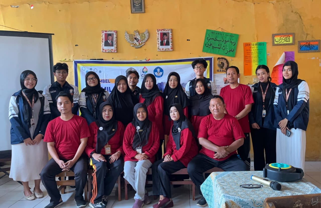 Hadirkan Program “Aku Mau Bilang”, Upaya Mahasiswa KKN Undip Lewat Kontak Konsultasi Menjembatani Guru dan Siswa di SDN Krapyak Lor 01 Hadirkan Program “Aku Mau Bilang”, Upaya Mahasiswa KKN Undip Lewat Kontak Konsultasi Menjembatani Guru dan Siswa di SDN Krapyak Lor 01