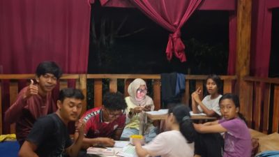 English Day KKN 40 Karangtengah: Ciptakan Generasi Desa Melek Bahasa Global