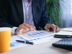 Bank Syariah: Mengenal Bank yang Beroperasi Berdasarkan Prinsip Hukum Islam Bank Syariah: Mengenal Bank yang Beroperasi Berdasarkan Prinsip Hukum Islam