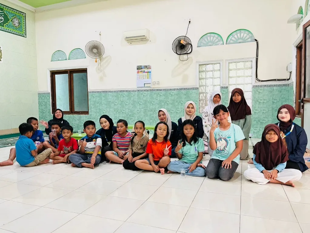 Peduli Pendidikan, KKN UPGRIS Kelompok 29 Gelar Bimbingan Belajar Gratis bagi Anak-anak Pedurungan Lor