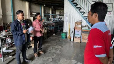 Mahasiswa KKN UPGRIS Sosialisasikan Keselamatan Penggunaan Mesin Gerinda di PT. Wadja Karya Dunia Pati Mahasiswa KKN UPGRIS Sosialisasikan Keselamatan Penggunaan Mesin Gerinda di PT. Wadja Karya Dunia Pati