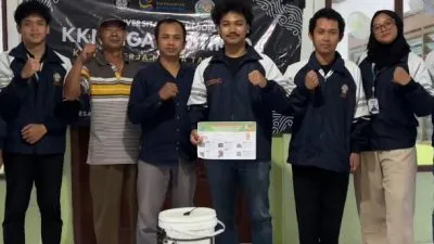 Mahasiswa KKN Undip Rancang dan Demonstrasikan Alat Pencacah Bonggol Jagung dan Limbah Organik Skala Rumah Tangga di Desa Ngargotirto